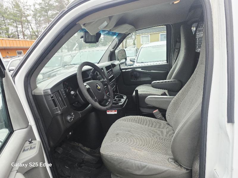 Chevrolet Express 2500 Cargo 2011