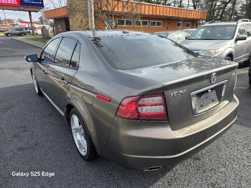 Acura TL 5-Speed AT with Navigation System 2008