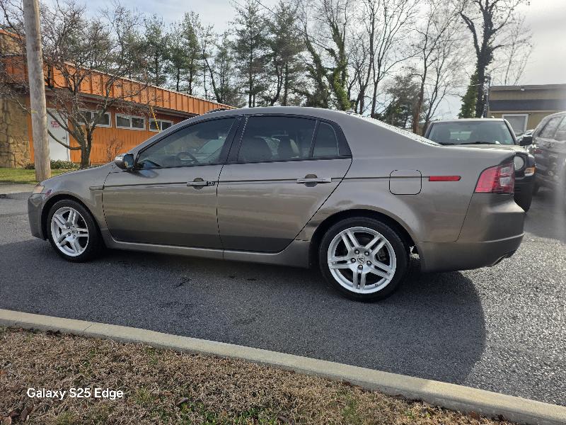 Acura TL 5-Speed AT with Navigation System 2008