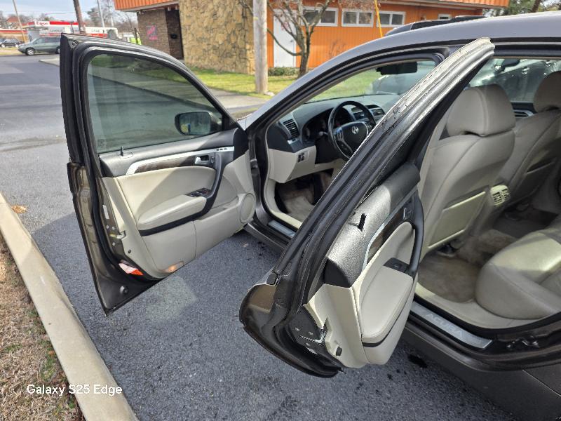 Acura TL 5-Speed AT with Navigation System 2008
