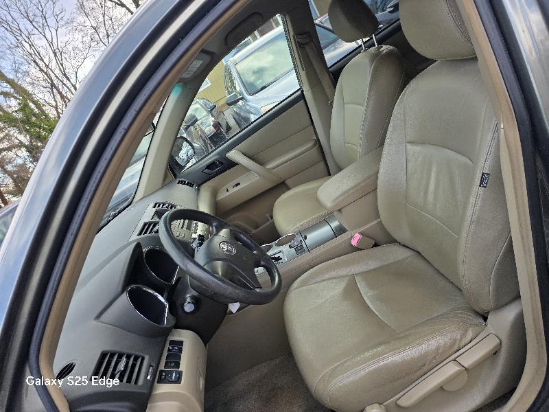 Toyota Highlander Base 2WD 2008