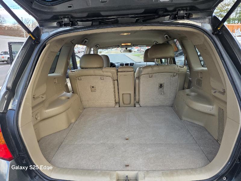 Toyota Highlander Base 2WD 2008