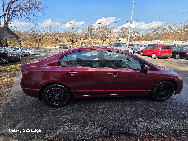 Honda Civic LX Sedan 5-Speed AT 2009