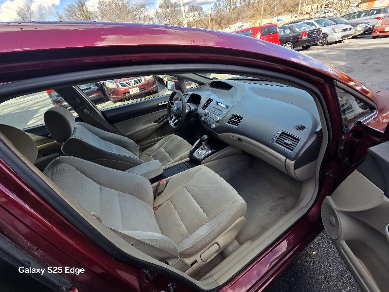 Honda Civic LX Sedan 5-Speed AT 2009