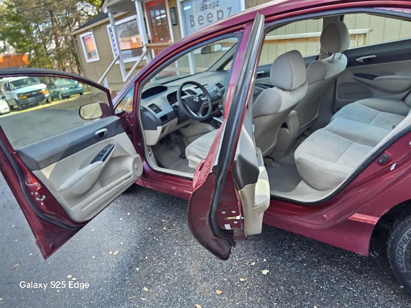 Honda Civic LX Sedan 5-Speed AT 2009