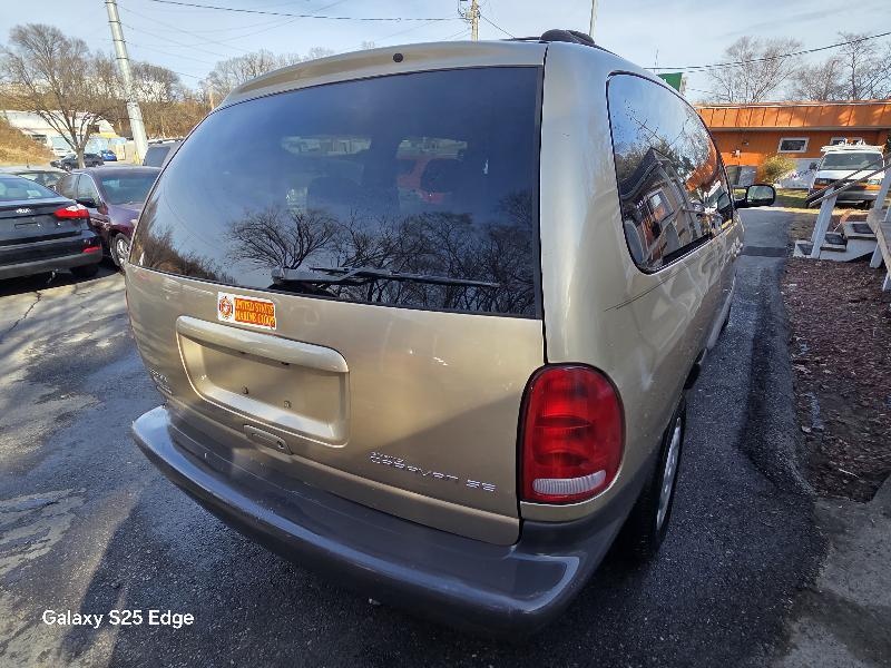 Dodge Grand Caravan SE 2000