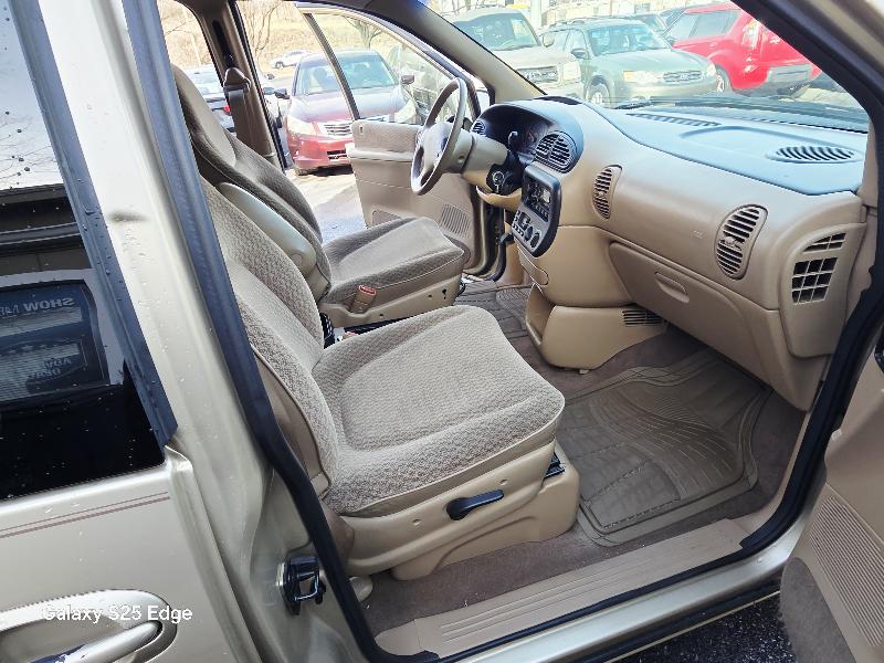 Dodge Grand Caravan SE 2000