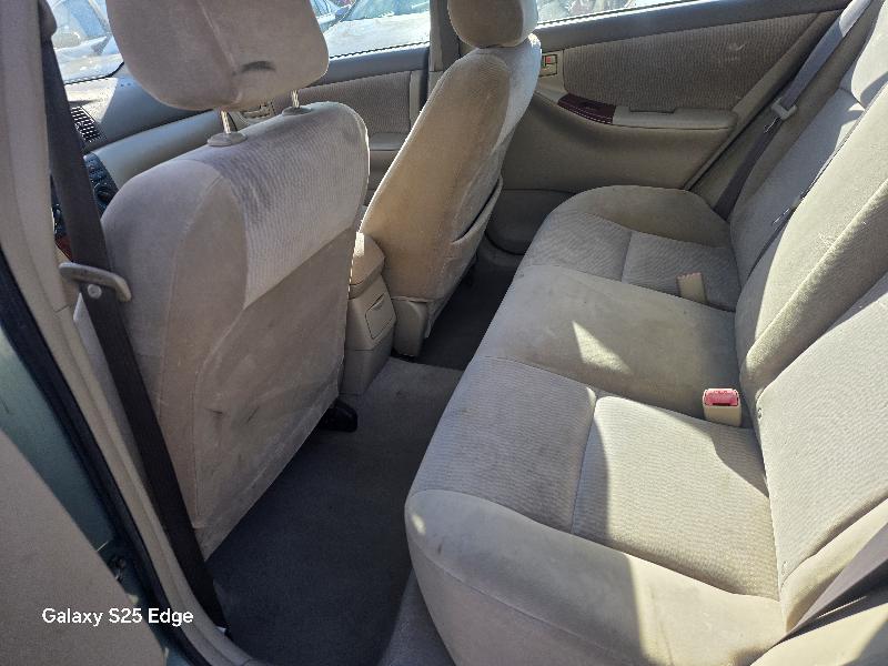 Toyota Corolla CE 2005