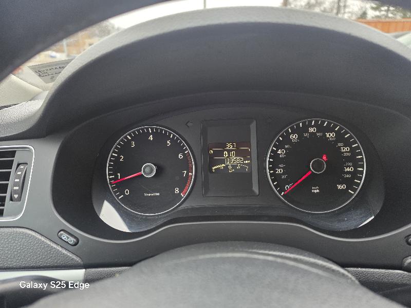 Volkswagen Jetta SE 2014