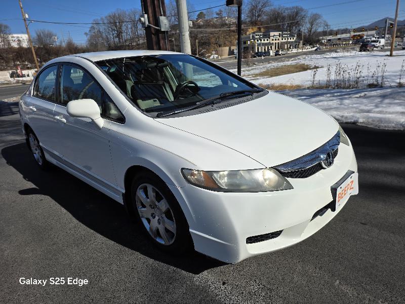 Honda Civic LX Sedan 5-Speed AT 2010