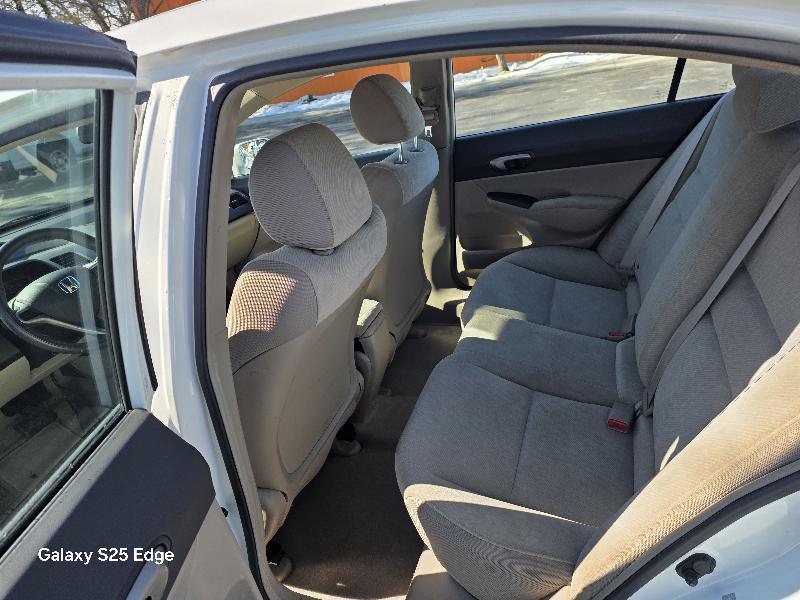 Honda Civic LX Sedan 5-Speed AT 2010