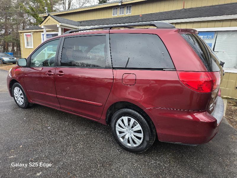 Toyota Sienna LE FWD 8-Passenger Seating 2008