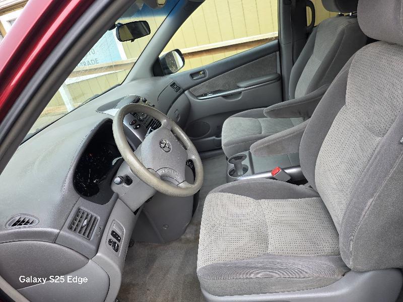 Toyota Sienna LE FWD 8-Passenger Seating 2008