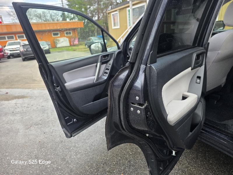 Subaru Forester 2.5i 2014