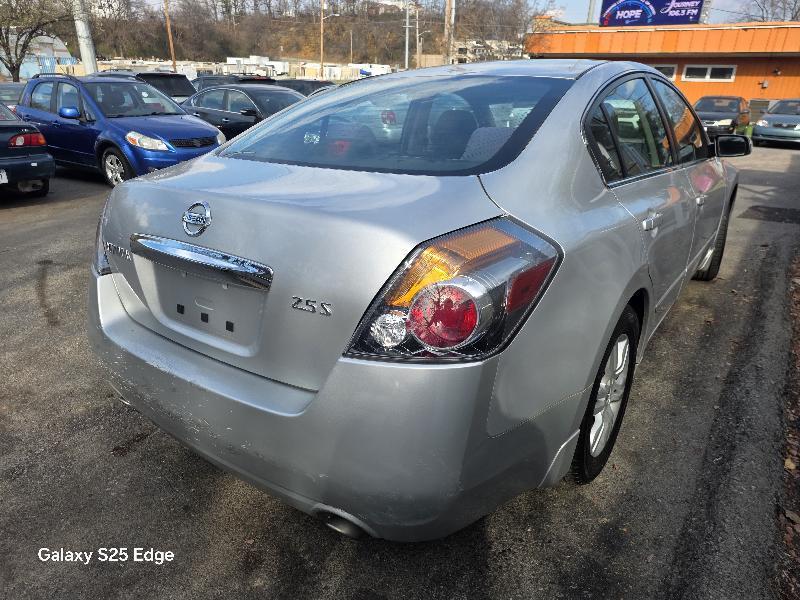 Nissan Altima 2.5 2012