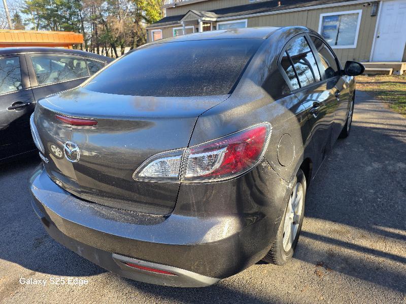 Mazda MAZDA3 i Touring 4-door 2010