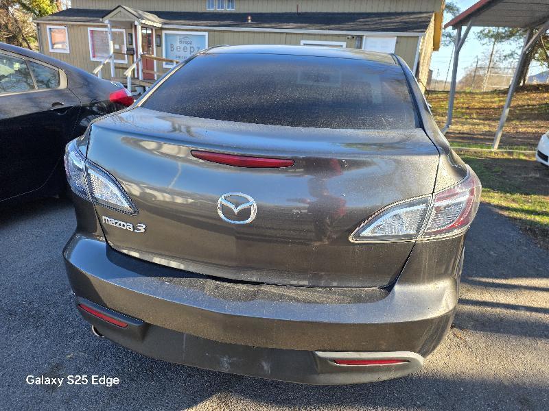 Mazda MAZDA3 i Touring 4-door 2010