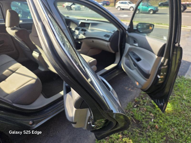 Honda Accord LX sedan 2009