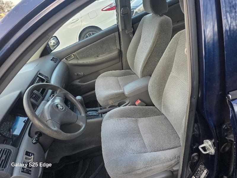 Toyota Corolla CE 2005