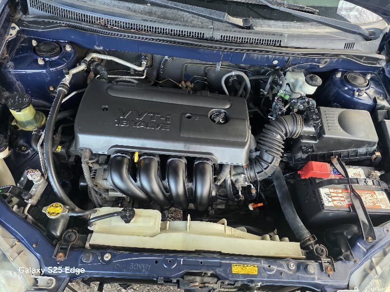 Toyota Corolla CE 2005