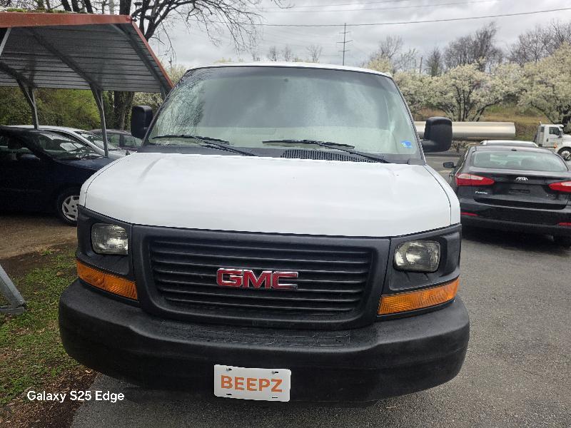 GMC Savana G2500 Cargo 2011