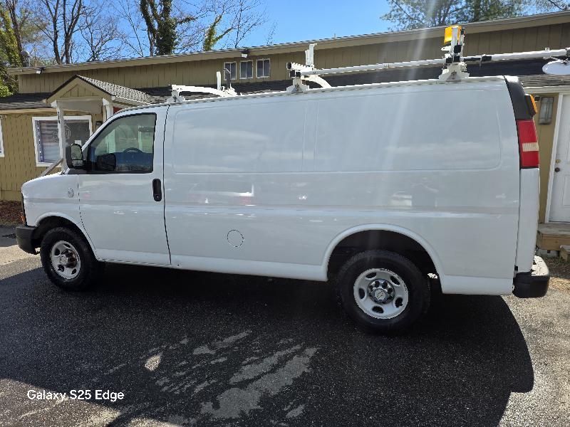 Chevrolet Express 2500 Cargo 2011