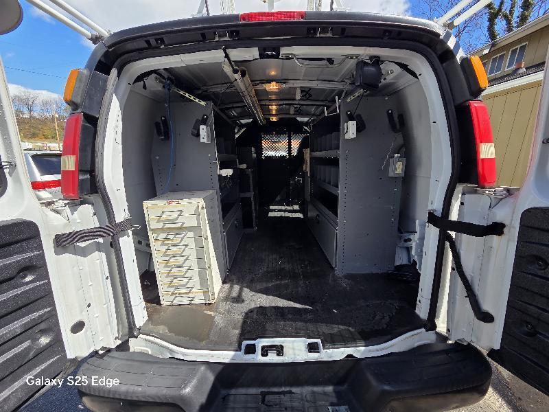 Chevrolet Express 2500 Cargo 2011