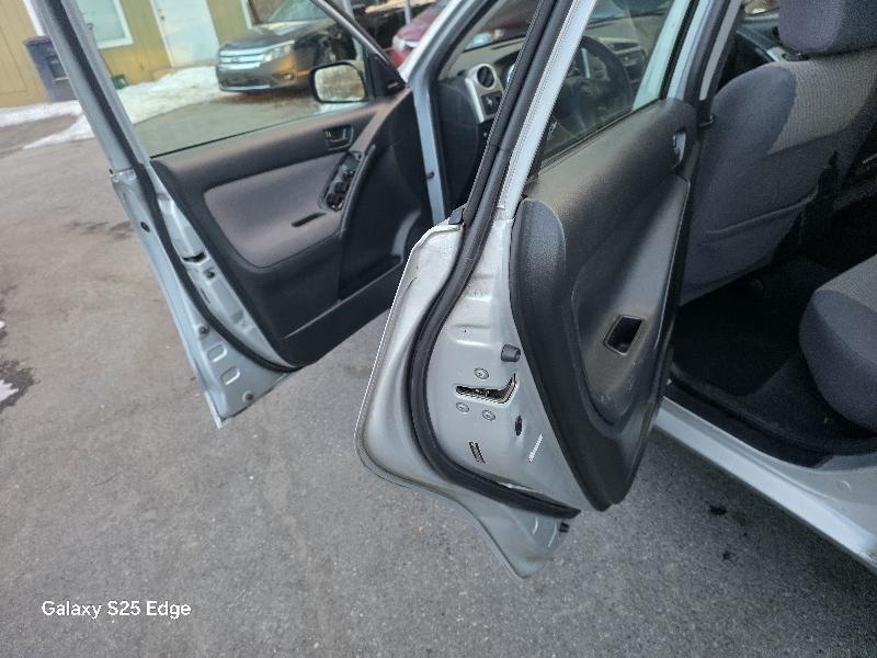 Toyota Matrix 2WD 2006