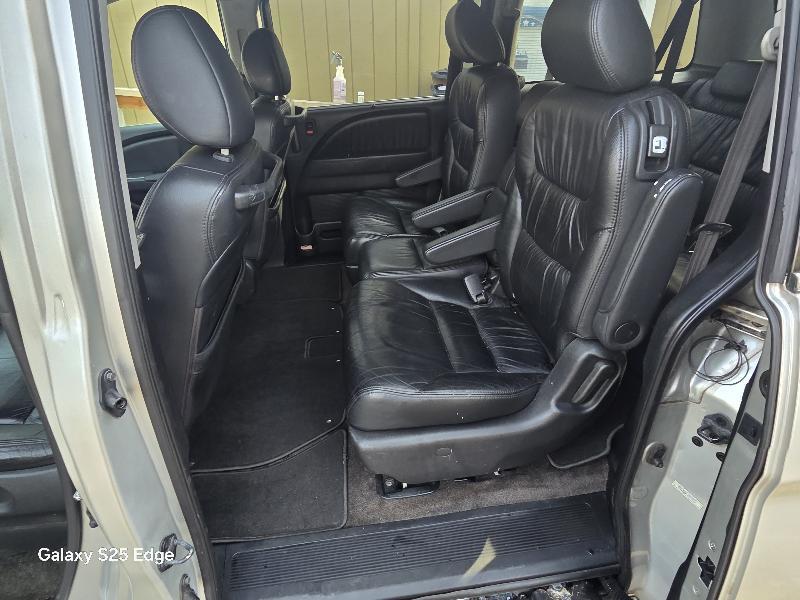 Honda Odyssey Touring w/ PAX Tires 2009