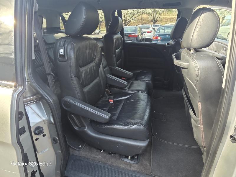 Honda Odyssey Touring w/ PAX Tires 2009