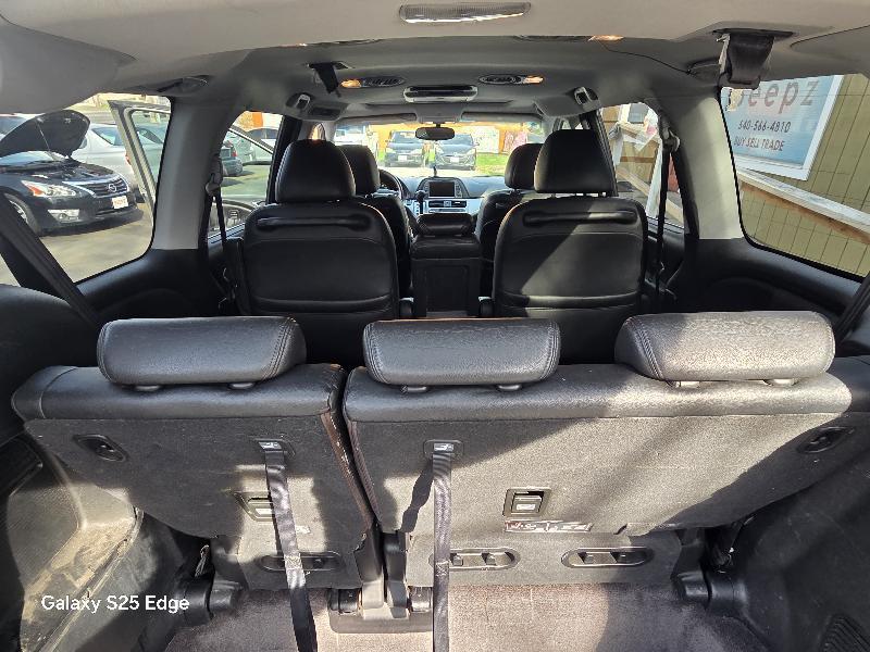 Honda Odyssey Touring w/ PAX Tires 2009