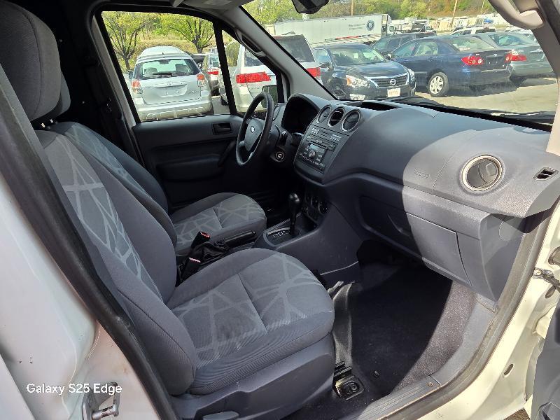 Ford Transit Connect XL with Side and Rear Door Glass 2011