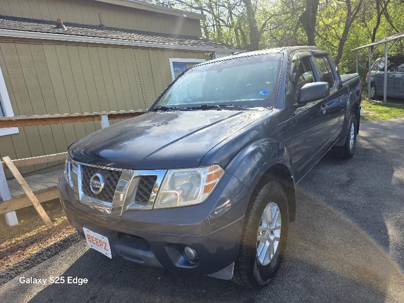 Nissan Frontier SL Crew Cab 5AT 4WD 2015