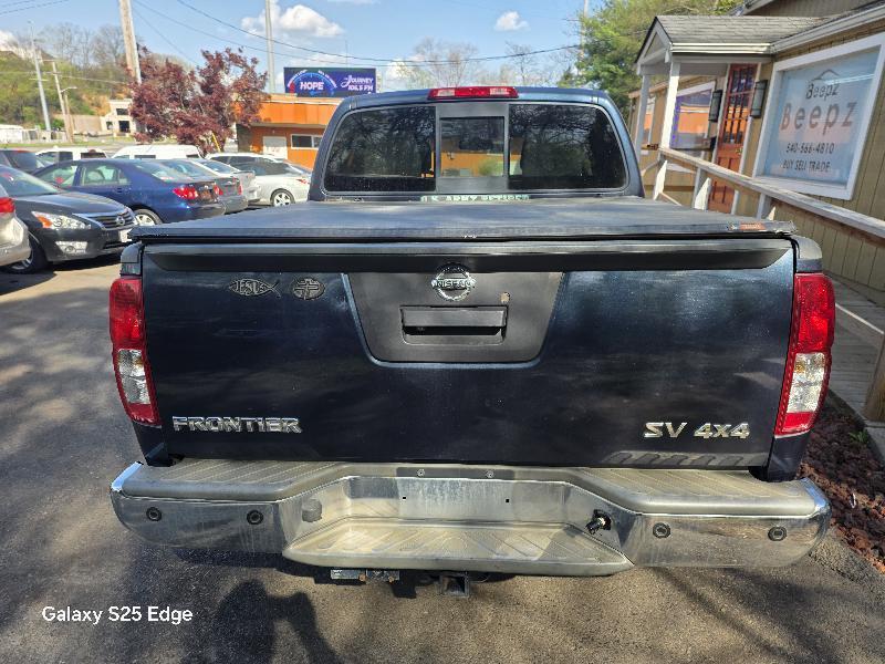 Nissan Frontier SL Crew Cab 5AT 4WD 2015