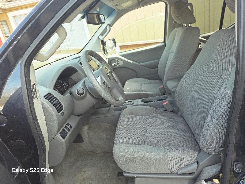 Nissan Frontier SL Crew Cab 5AT 4WD 2015