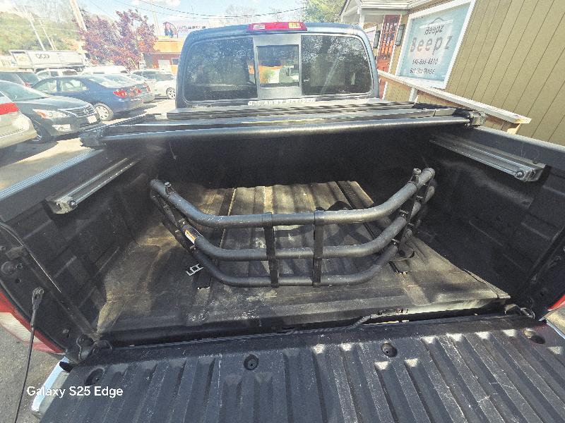 Nissan Frontier SL Crew Cab 5AT 4WD 2015