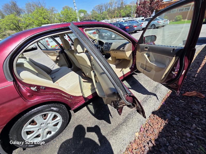 Honda Civic EX Sedan 4-spd AT 2003