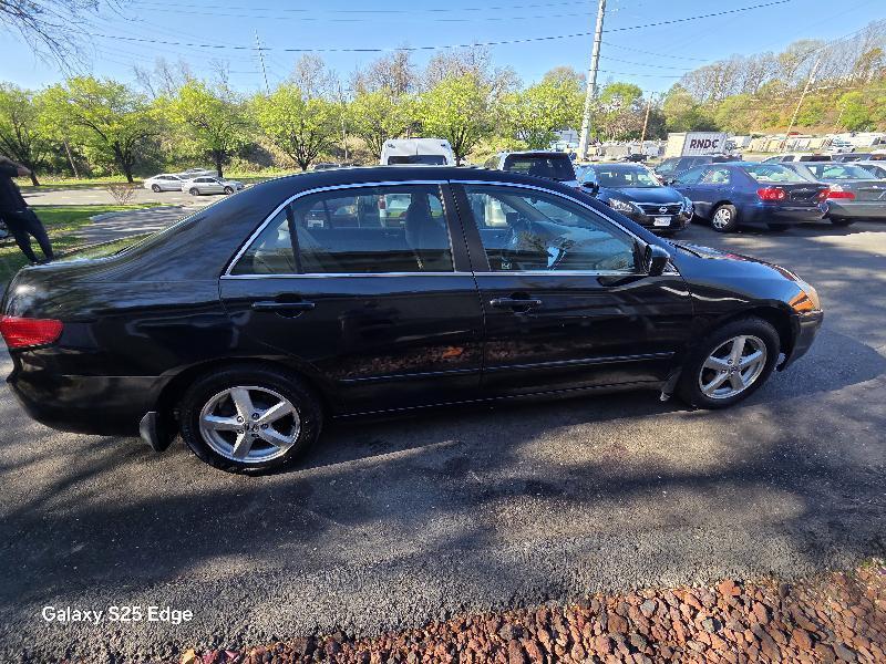 Honda Accord EX Sedan AT 2005