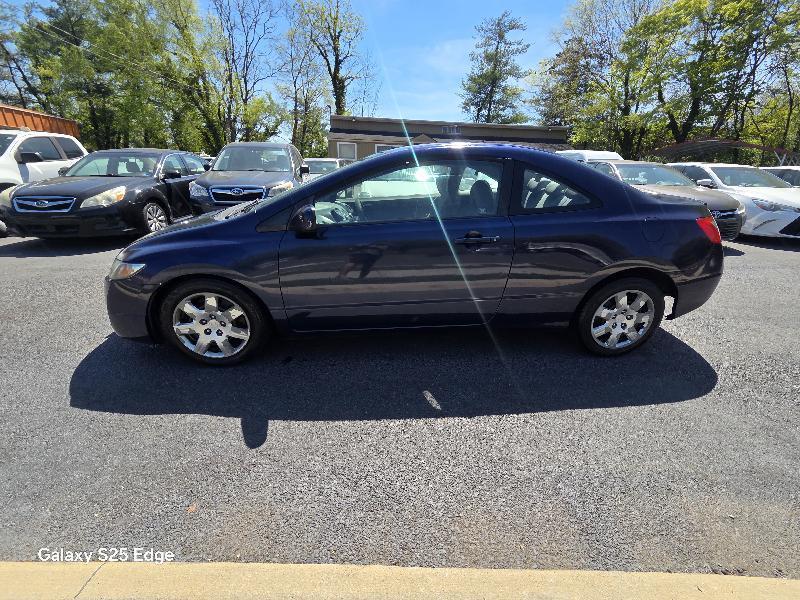 Honda Civic LX Coupe 5-Speed AT 2010