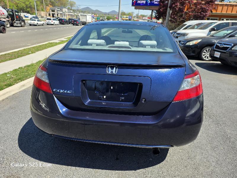 Honda Civic LX Coupe 5-Speed AT 2010