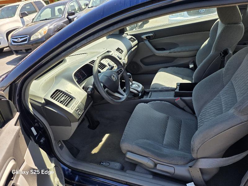 Honda Civic LX Coupe 5-Speed AT 2010