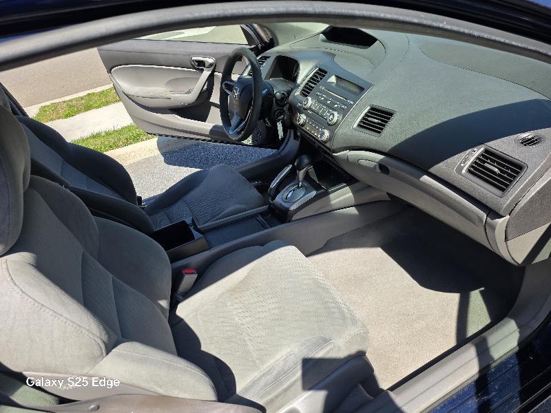 Honda Civic LX Coupe 5-Speed AT 2010