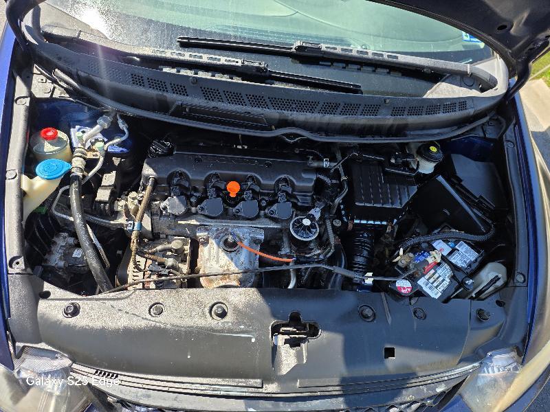 Honda Civic LX Coupe 5-Speed AT 2010