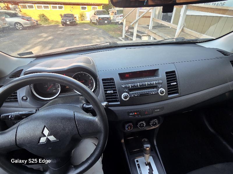 Mitsubishi Lancer DE 2010