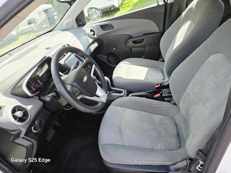 Chevrolet Sonic FL Auto Hatchback 2017