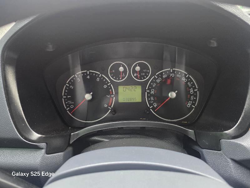 Ford Transit Connect XL 2012