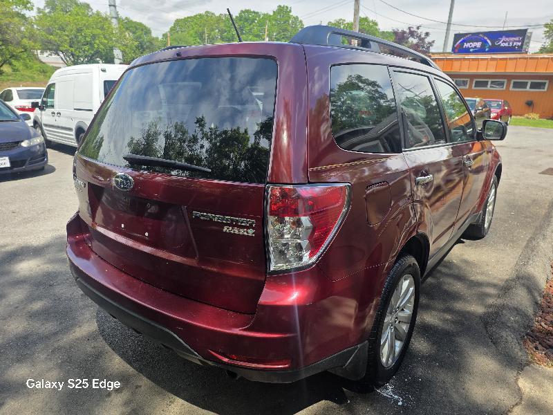Subaru Forester 2.5X Premium 2012