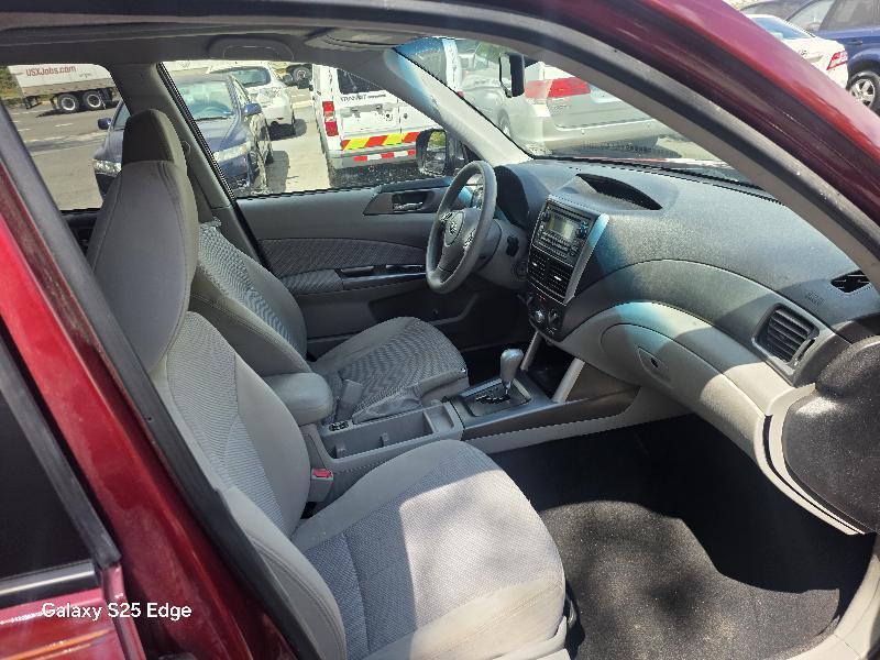 Subaru Forester 2.5X Premium 2012