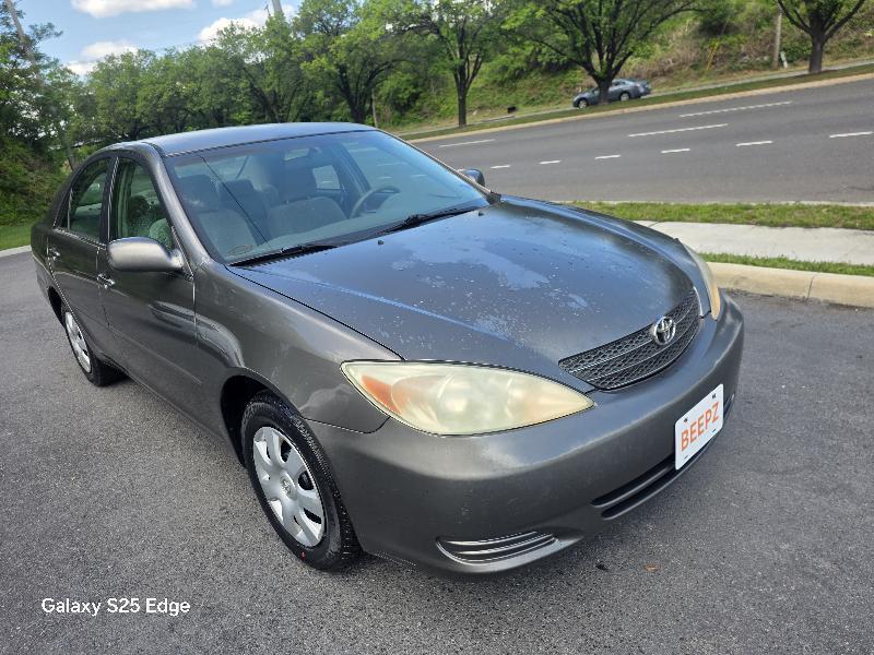 Toyota Camry Standard 2004