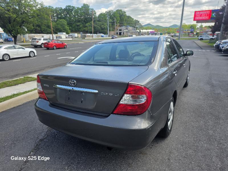 Toyota Camry Standard 2004